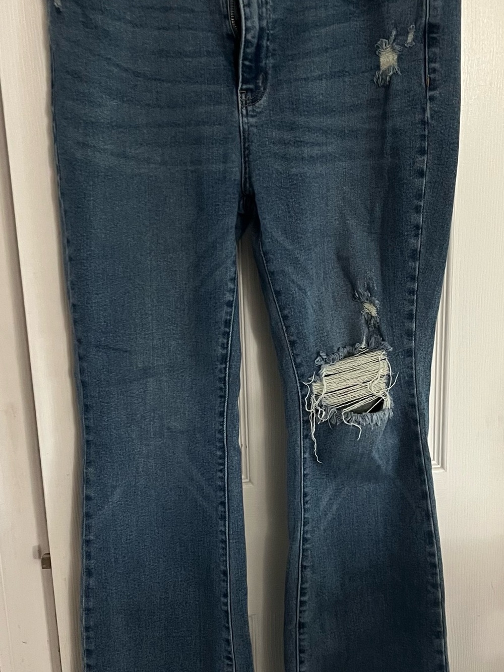 Judy Blue Dark Wash Straight Leg Jeans with Knee Distress